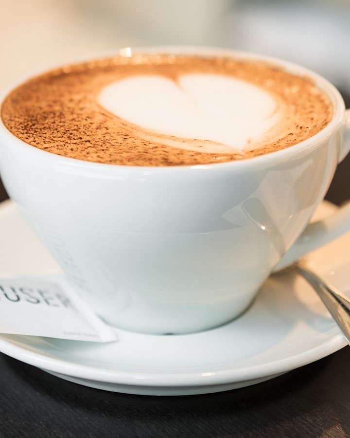 Cappuccino im Buckhuser